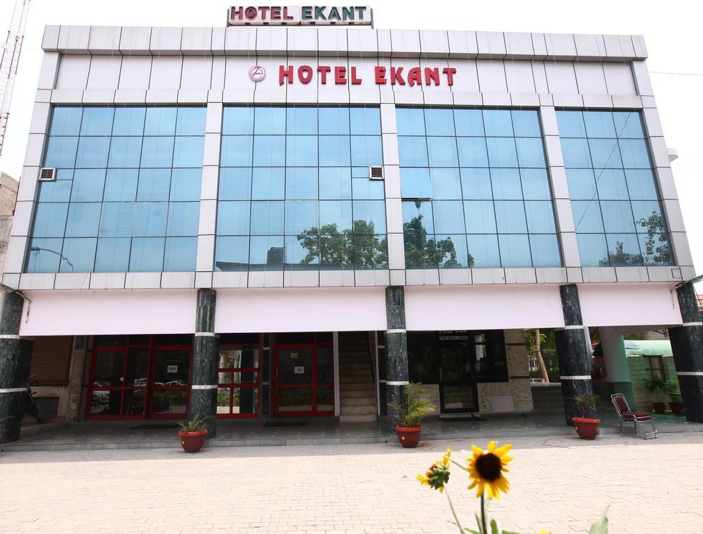 Hotel Ekant 法里达巴德 外观 照片